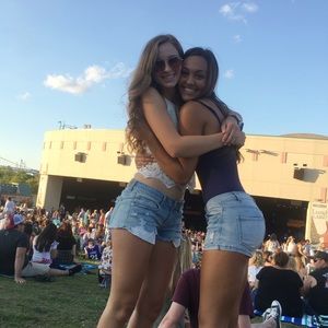 Meet your Posher, Taylor